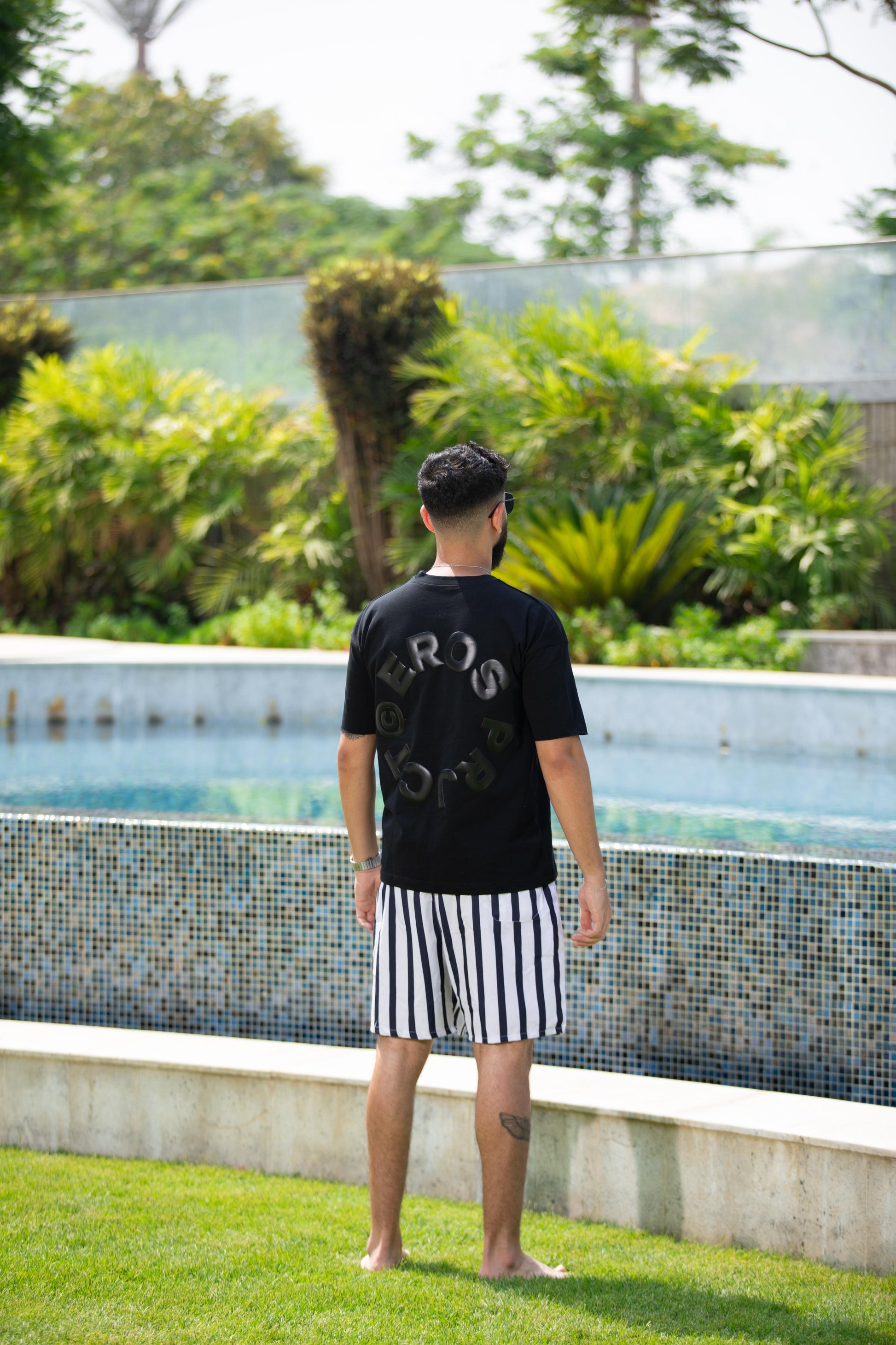 Arc Tee Black