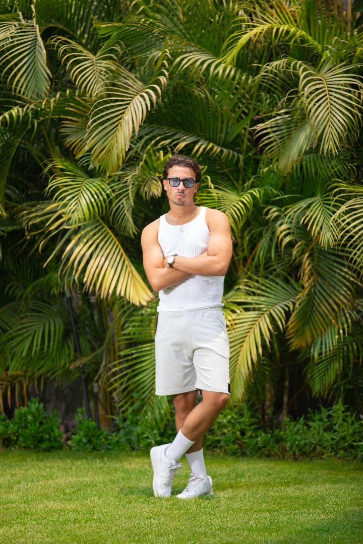 Line Short Grey