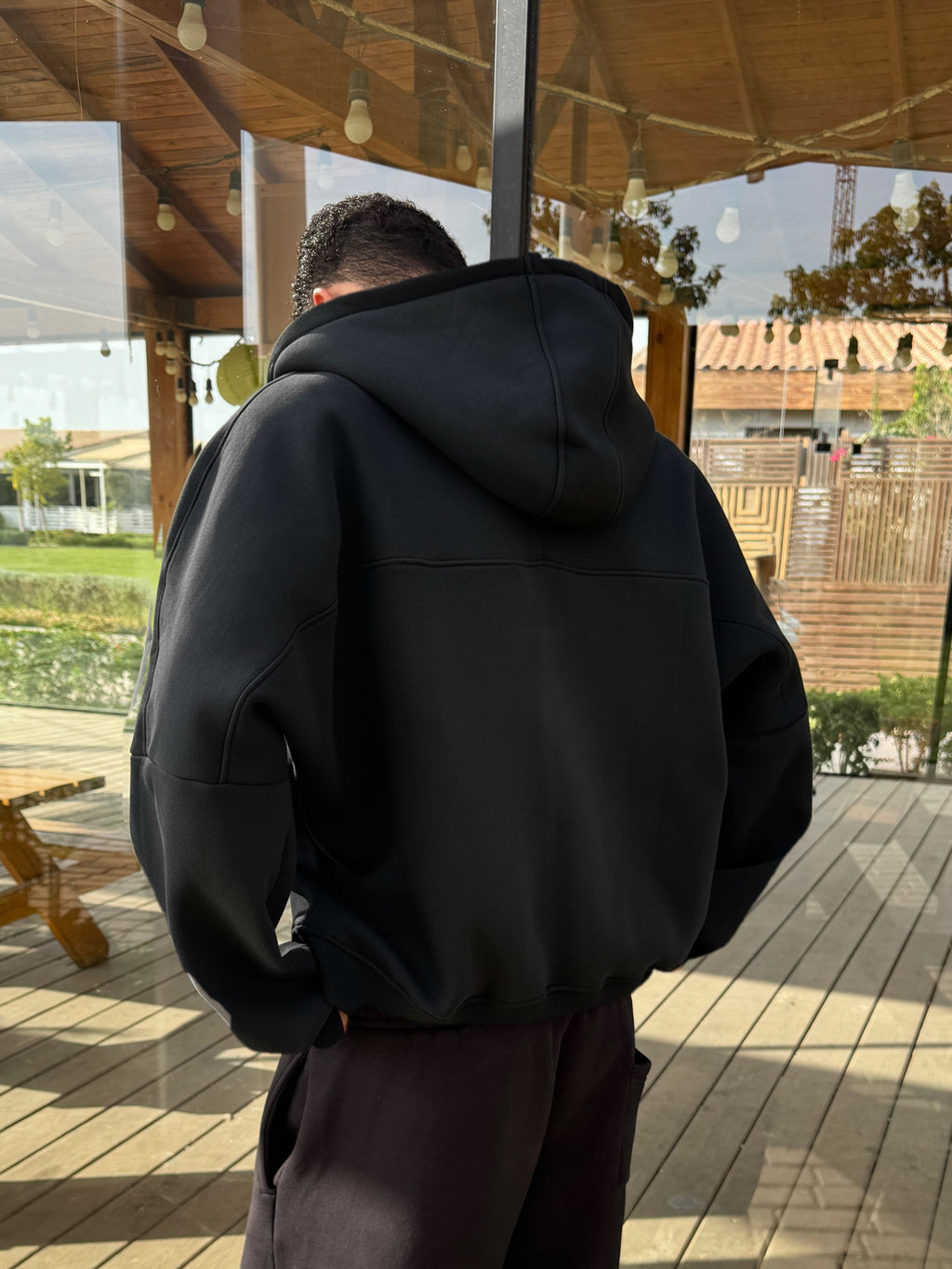 ESSENTIAL ZIPPER JACKET BLACK