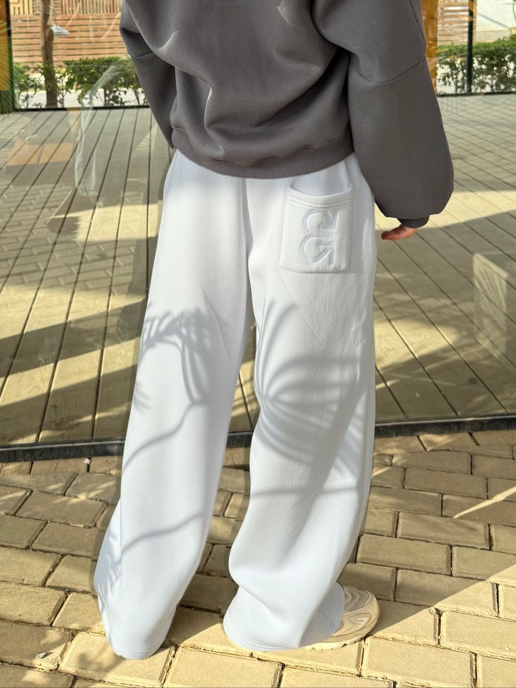 ESSENTIAL Baggy Sweatpants White